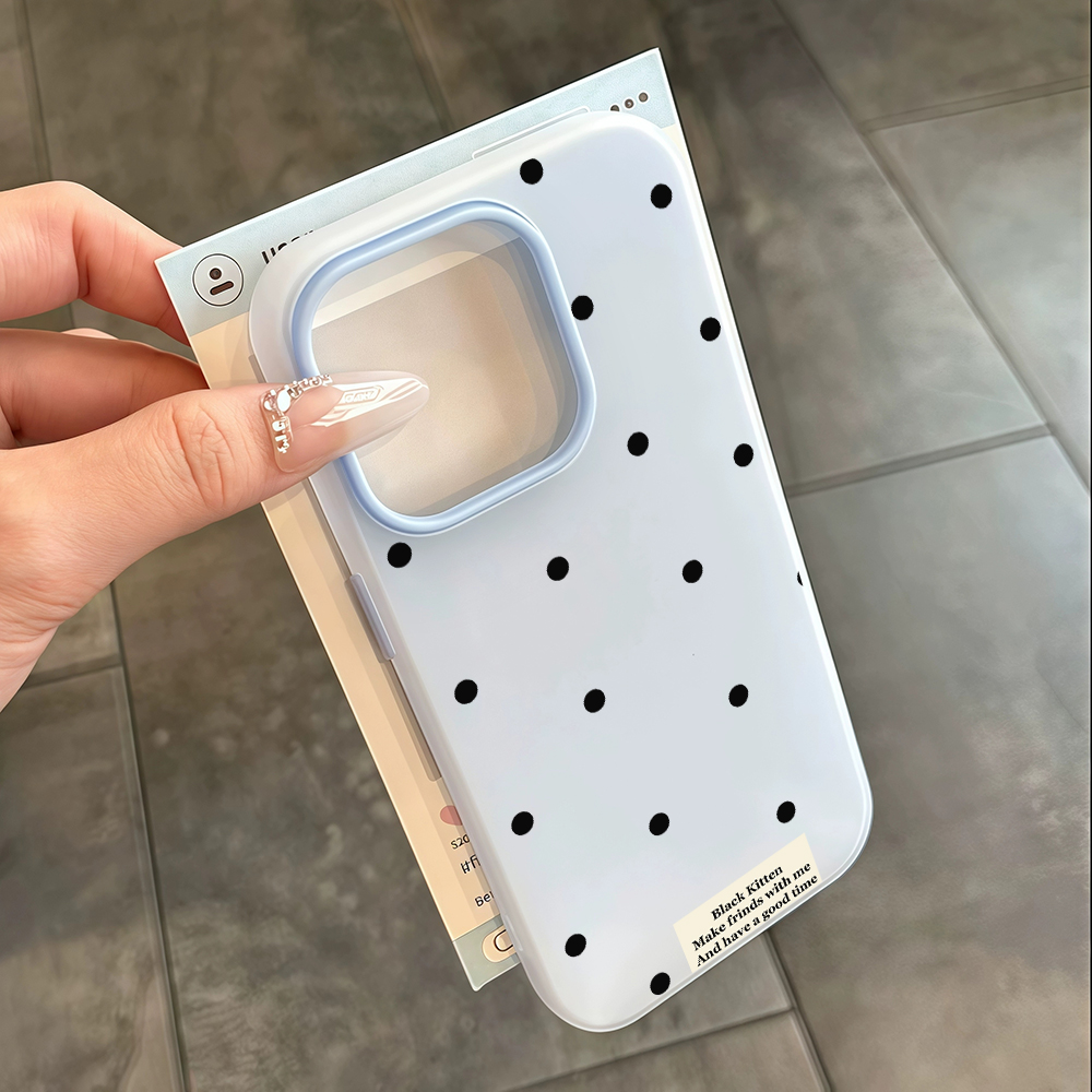 Custodie Minimaliste a Pois pe - X Phone Accessories recensione e prezzo