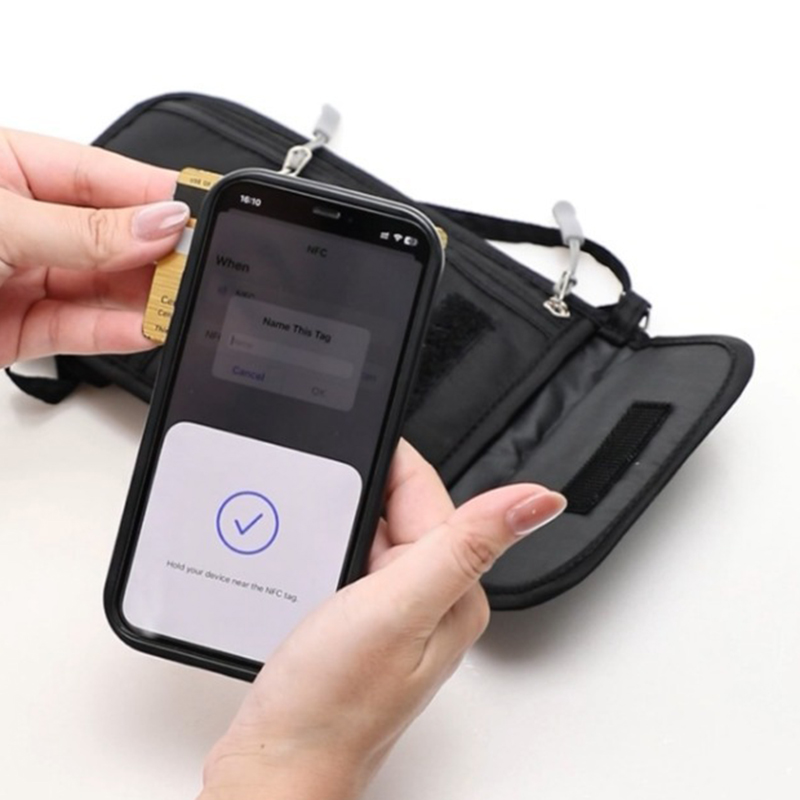 Borsa a tracolla portatile Bor - Neck Hanging Phone Holder recensione e prezzo